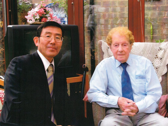 松下幸訓とマナーズ博士